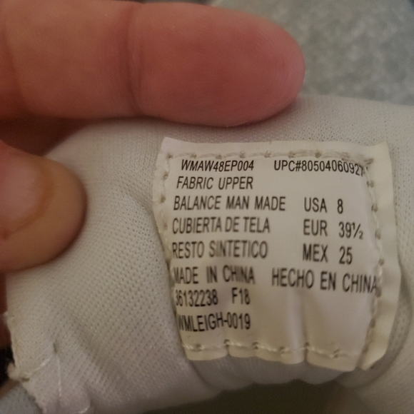 Tennis Shoes - Picture 5 of 7